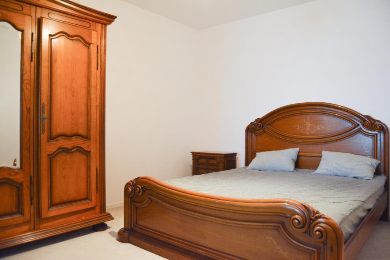 Casa Humulesti, Fii Vecinul Lui Ion Creanga Villa Târgu Neamț Exterior photo